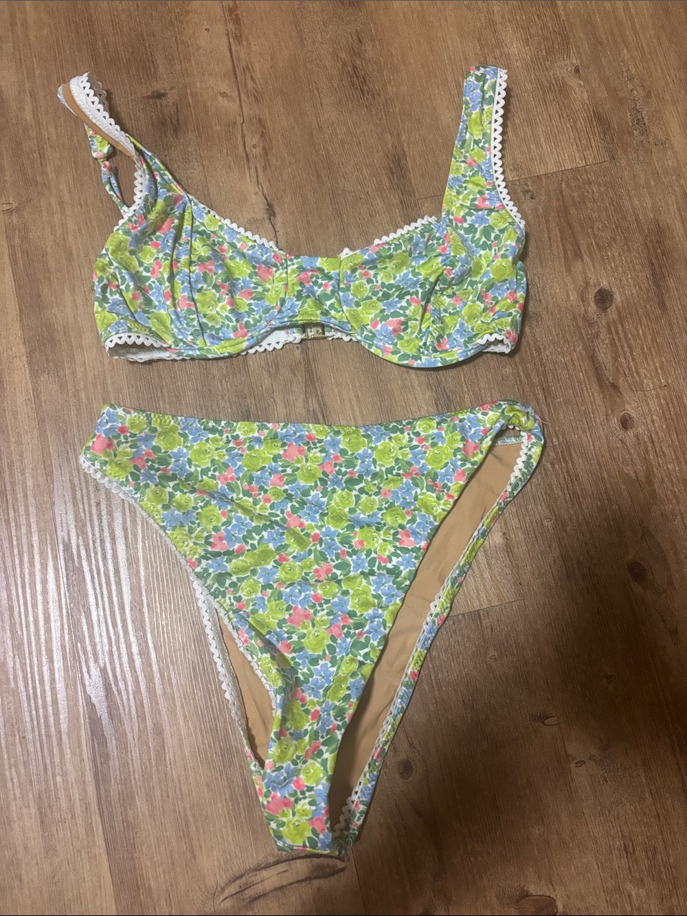 Floral Two-Piece Bikini Set in Green and Pink